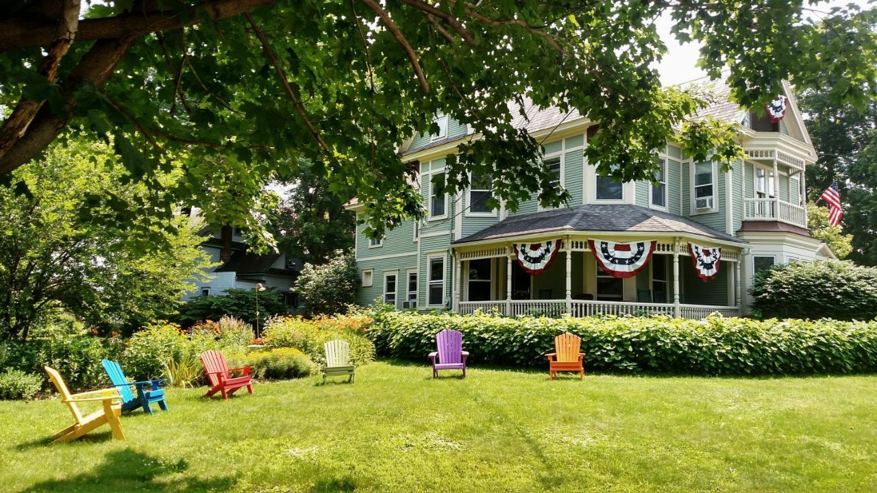 Heart Of The Village Bed & Breakfast In Shelburne Vt Eksteriør bilde