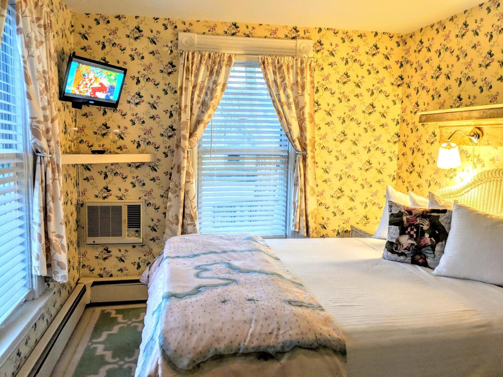 Heart Of The Village Bed & Breakfast In Shelburne Vt Eksteriør bilde