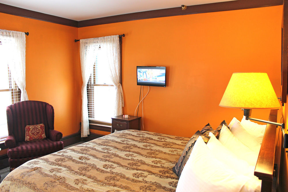 Heart Of The Village Bed & Breakfast In Shelburne Vt Eksteriør bilde