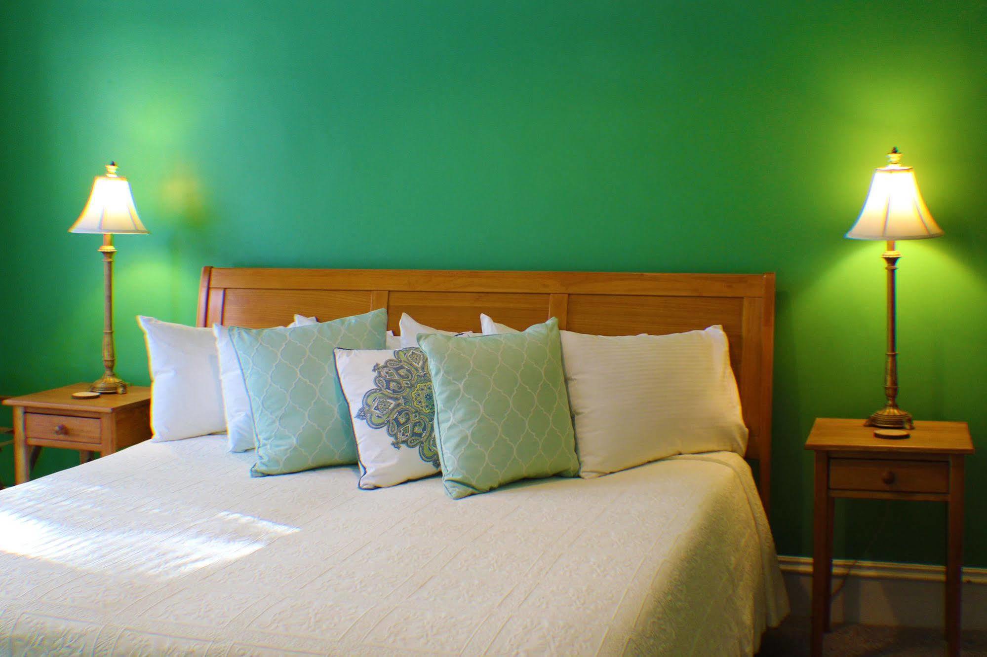 Heart Of The Village Bed & Breakfast In Shelburne Vt Eksteriør bilde
